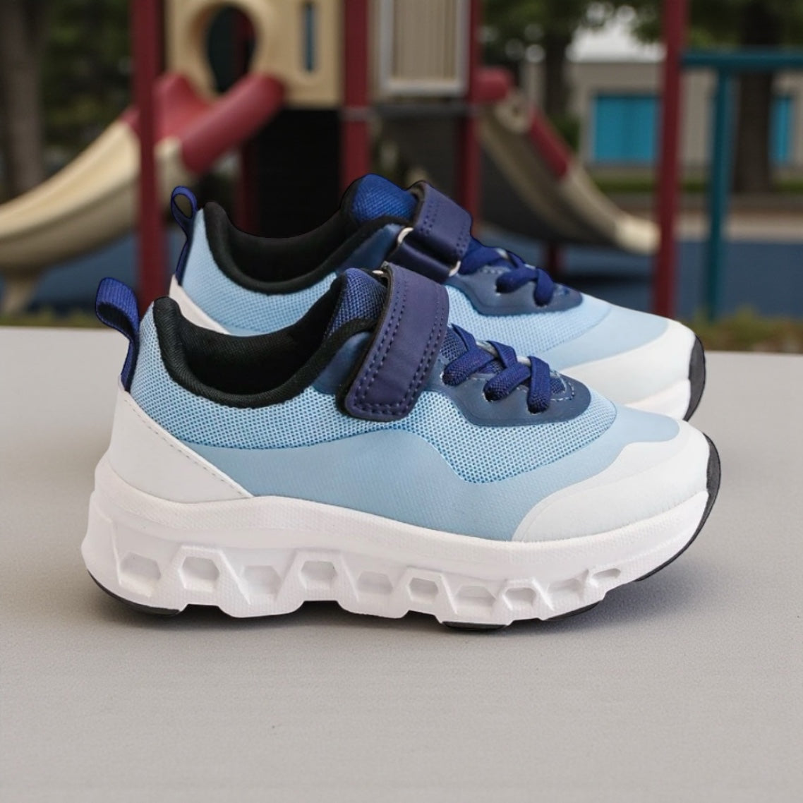 Baskets Garçon Bleu Marine & Ciel – Confort et Style (Pointure 25 à 30)