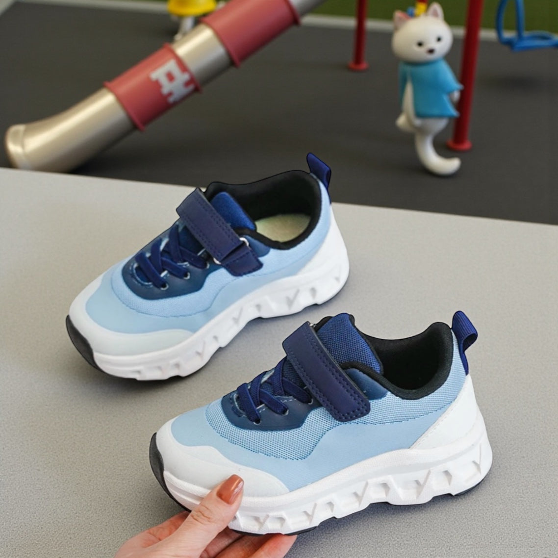 Baskets Garçon Bleu Marine & Ciel – Confort et Style (Pointure 25 à 30)